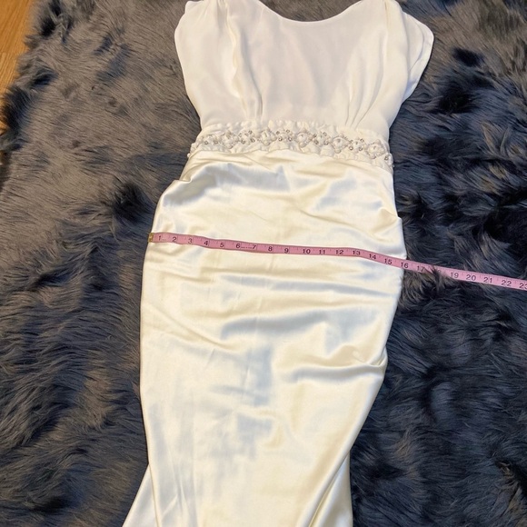 VINTAGE style Damsel In A Dress wedding dress gown. - Picture 13 of 16